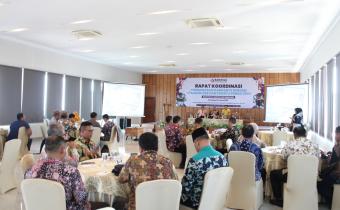 Bawaslu Kabupaten Rembang saat menyelenggarakan acara Rapat Koordinasi Pengawasan Kampanye dengan Stakeholder dan Peserta Pemilu 2024 yang diselenggarakan di Hotel Pollos Rembang, Selasa (30/1).