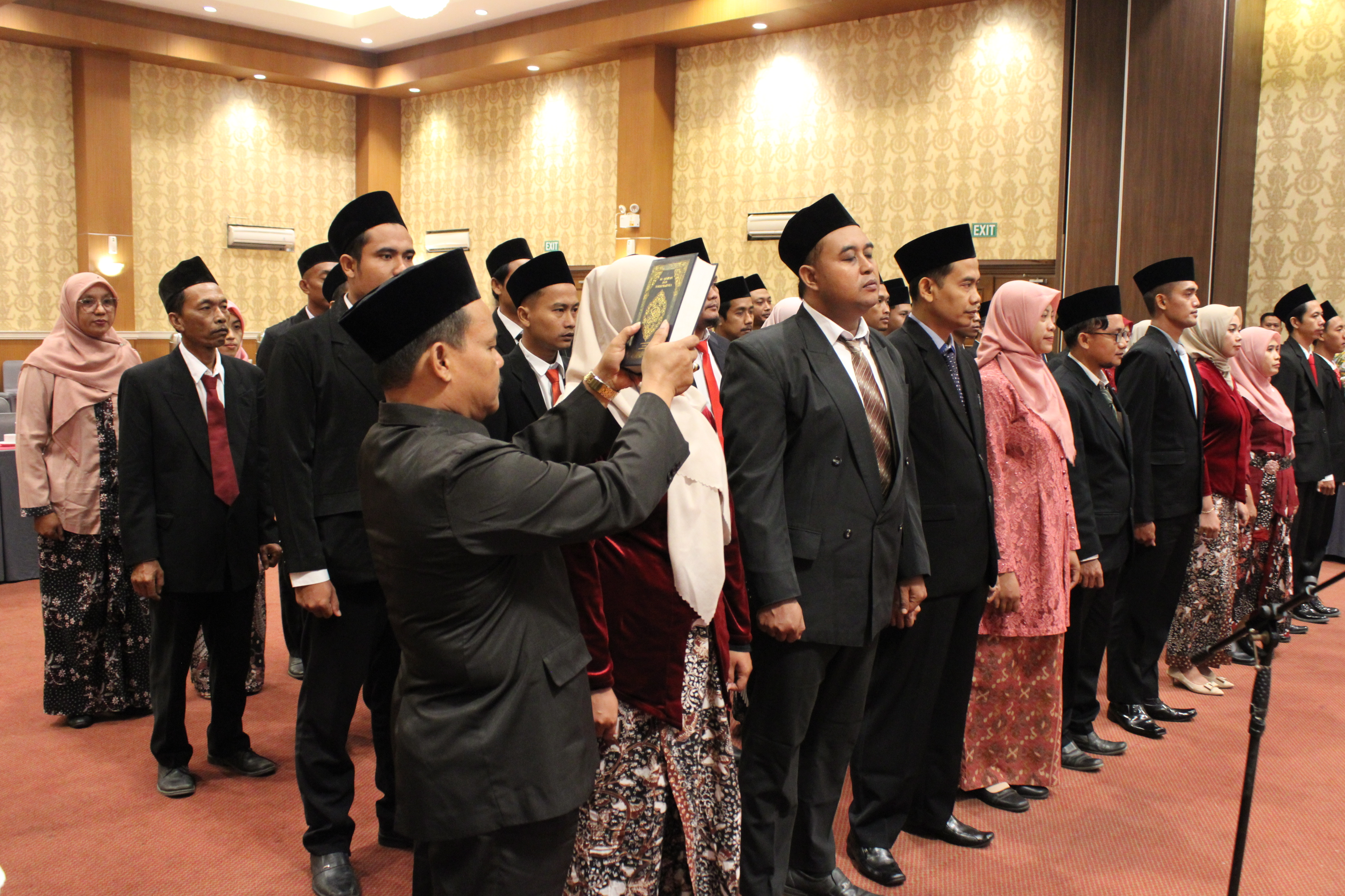 Pengambilan sumpah/janji Anggota Panwaslu Kecamatan se-Kabupaten Rembang