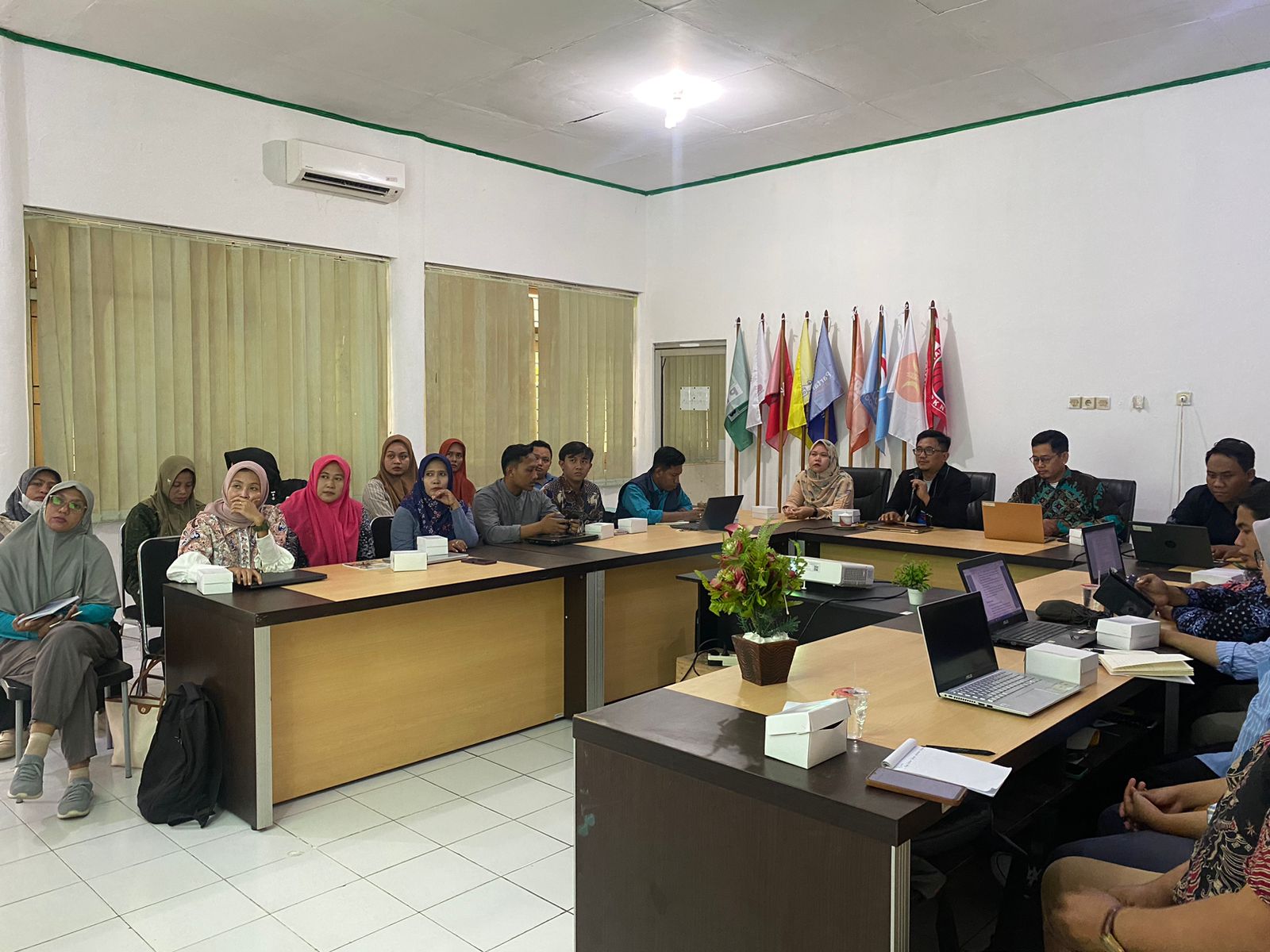 Rapat Koordinasi Pengawasan Pemutakhiran Daftar Pemilih pada Pemilihan Serentak Tahun 2024
