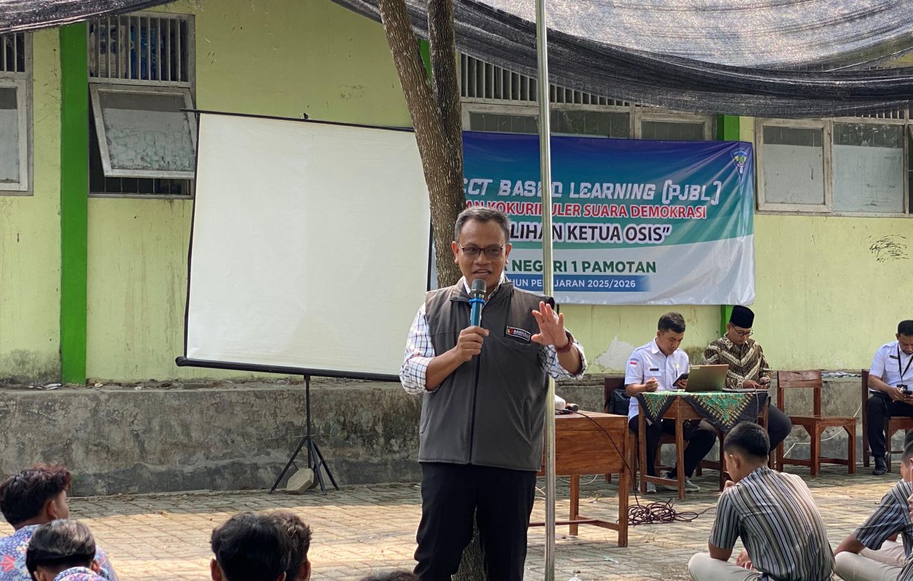 Bawaslu Mengajar di SMA N 1 Pamotan