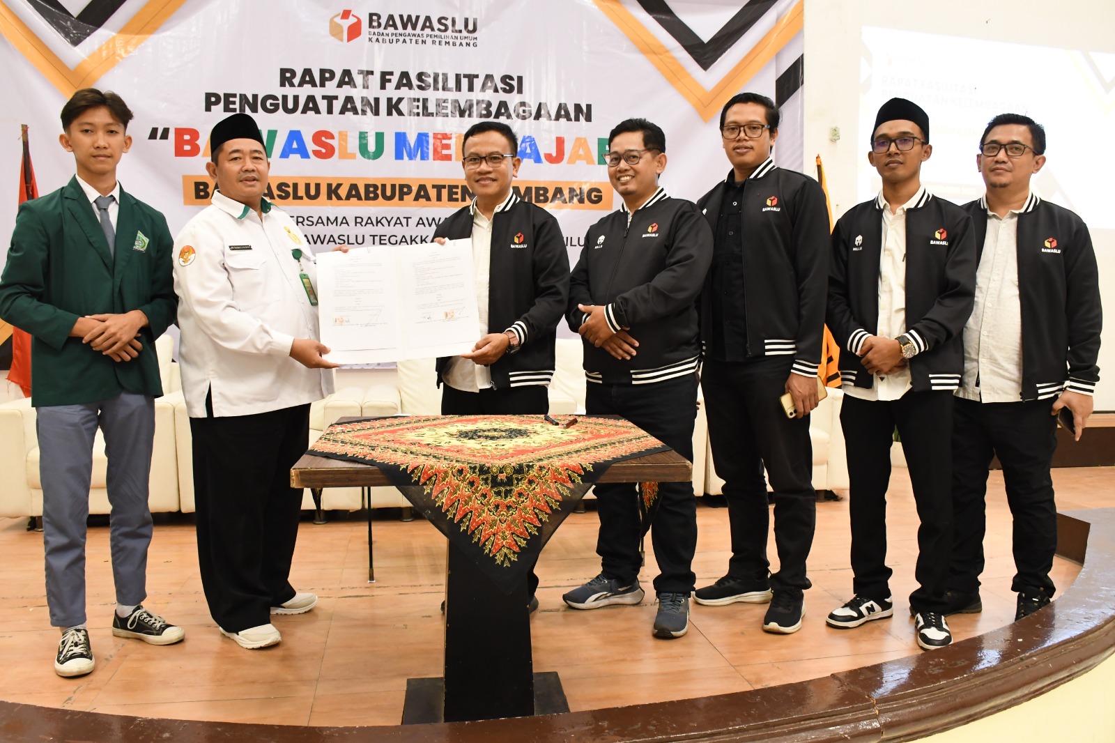 WhatsApp Image 2025-12-17 at 10.45.00 (4)