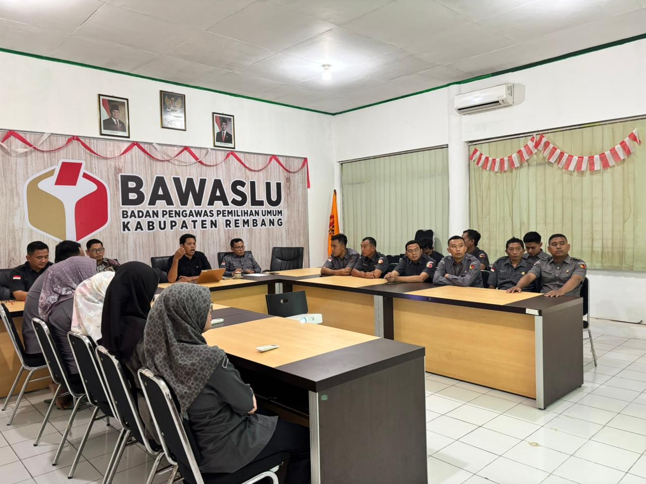 Pengelolaan Data dan Informasi Publik
