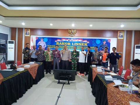 Rapat Koordinasi Lintas Sektoral dalam rangka kesiapan pengamanan pemilihan Gubernur dan Wakil Gubernur, Bupati dan Wakil Bupati serta Walikota dan Wakil Walikota Tahun 2024