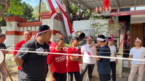 lomba11 8 25