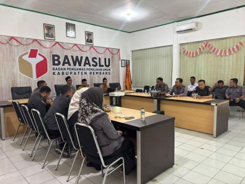 Rapat Pengelolaan Layanan Hukum