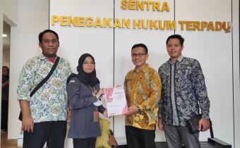 Ketua dan Anggota Bawaslu Kabupaten Rembang saat memberikan laporan kepada pegawai Bawaslu RI, pada Senin (01/07). 