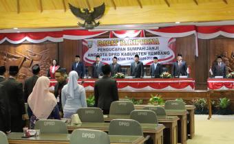 Rapat Paripurna Pengucapan Sumpah/Janji Anggota DPRD Kabupaten Rembang masa jabatan tahun 2024-2029