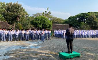 BAWASLU GOES TO SCHOOL SMK ANNURONIYAH