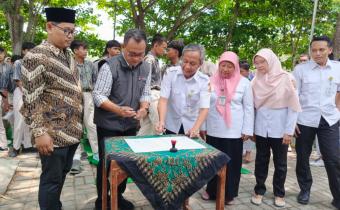 Penandatanganan Perjanjian Kerjasama antara Bawaslu Kabupaten Rembang dengan SMA N 1 Pamotan, pada Rabu(24/9)